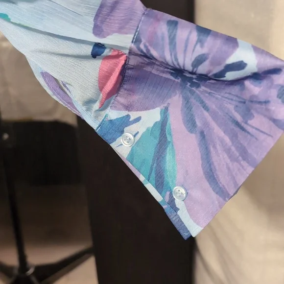 Top - Picture 2 of 11